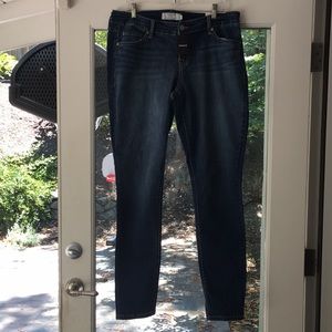 NWT 14T mid rise skinny jeans